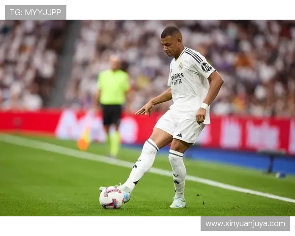 皇马边路闪击姆巴佩禁区内切劲射得分助球队锁定胜局 皇马边路闪击姆巴佩禁区内切劲射得分助球队锁定胜局