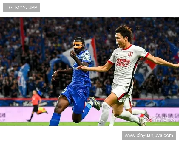 申花与首尔FC半场战成平局申花多次射门未能破门阿苏埃错失良机